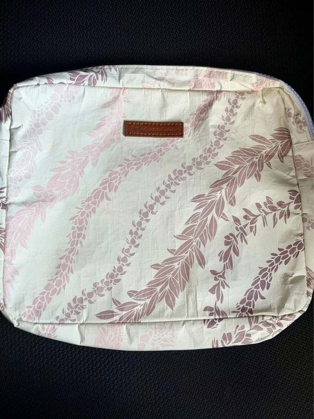 NWOT Adventure Hawaii Clutch Bag